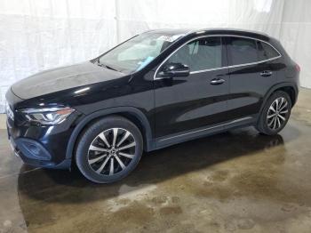  Salvage Mercedes-Benz GLA