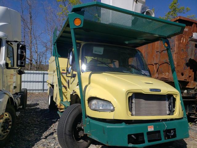  Salvage Freightliner M2 106 Med