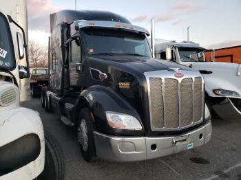  Salvage Peterbilt 579