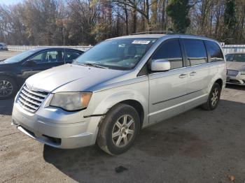  Salvage Chrysler Minivan