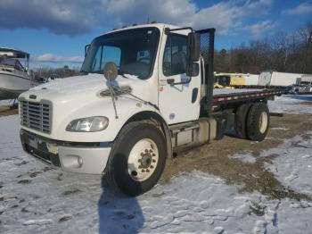  Salvage Freightliner M2 106 Med