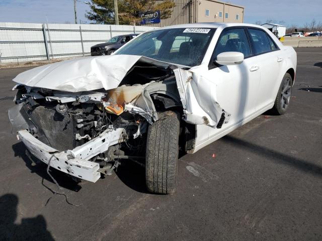  Salvage Chrysler 300