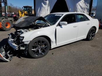  Salvage Chrysler 300