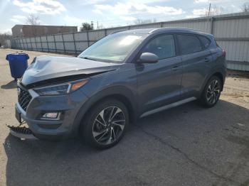  Salvage Hyundai TUCSON