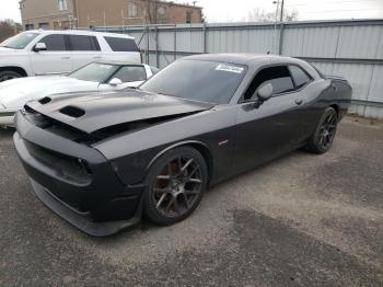  Salvage Dodge Challenger