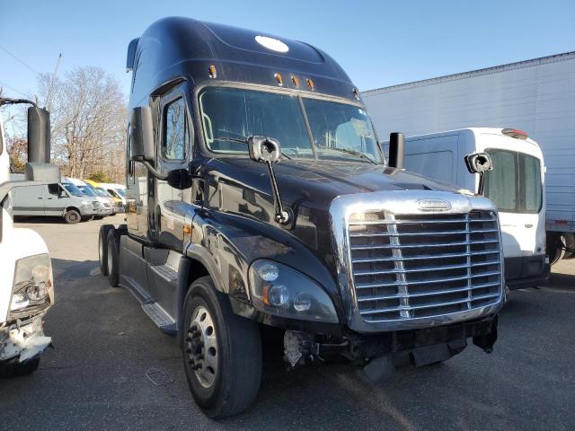  Salvage Freightliner Cascadia