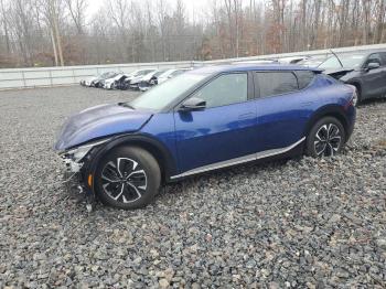  Salvage Kia EV6