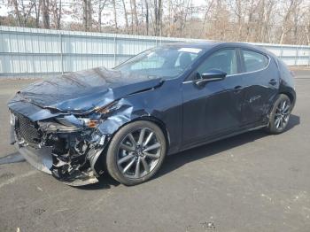  Salvage Mazda 3