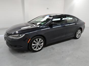  Salvage Chrysler 200