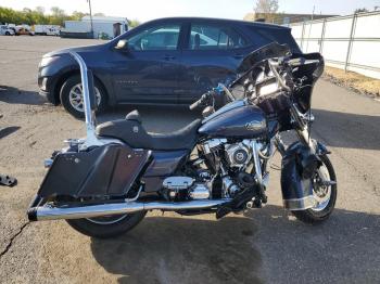 Salvage Harley-Davidson Fl