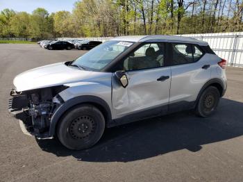  Salvage Nissan Kicks