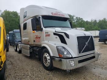  Salvage Volvo New Vnl