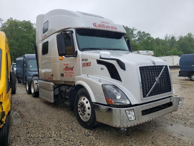  Salvage Volvo New Vnl