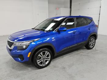  Salvage Kia Seltos