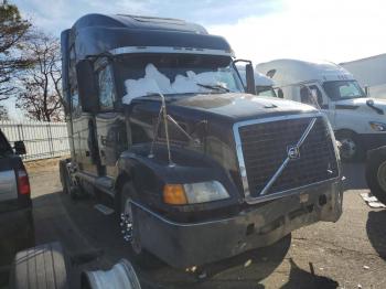  Salvage Volvo Vn