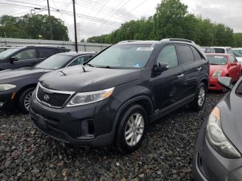  Salvage Kia Sorento