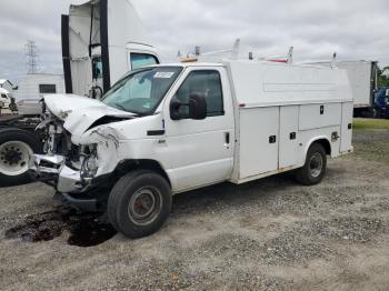  Salvage Ford Econoline