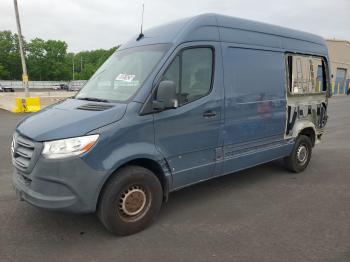  Salvage Mercedes-Benz Sprinter