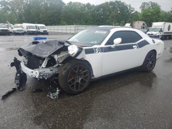  Salvage Dodge Challenger