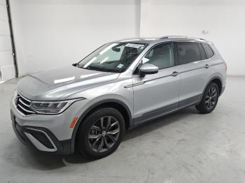  Salvage Volkswagen Tiguan