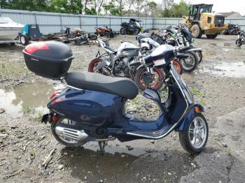  Salvage Vespa Primavera 