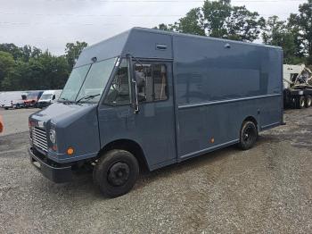  Salvage Freightliner Chassis M