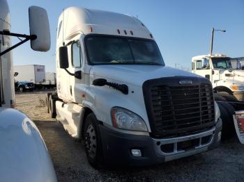  Salvage Freightliner Cascadia