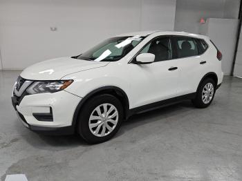  Salvage Nissan Rogue