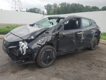  Salvage Nissan LEAF