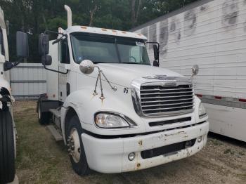  Salvage Freightliner Columbia