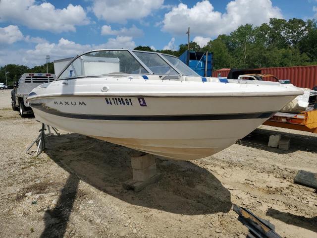  Salvage Maxum Boat