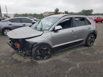  Salvage Kia Niro