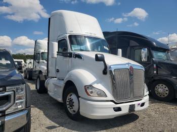  Salvage Kenworth T680