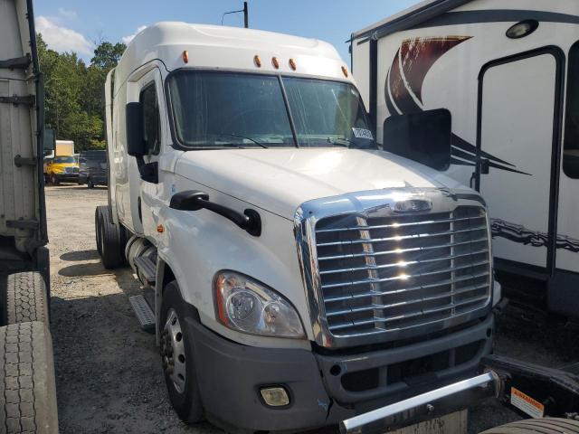  Salvage Freightliner Cascadia 1