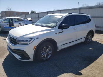  Salvage Volkswagen Tiguan