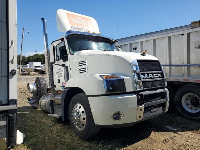  Salvage Mack Anthem