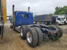 Peterbilt 389 Image 3