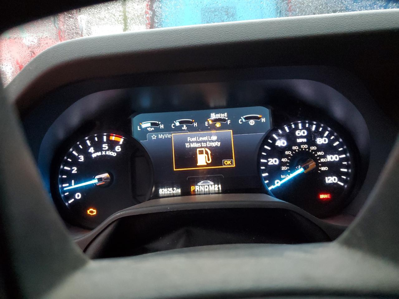 Ford Econoline E350 Super Duty Cutaway Van Image 4