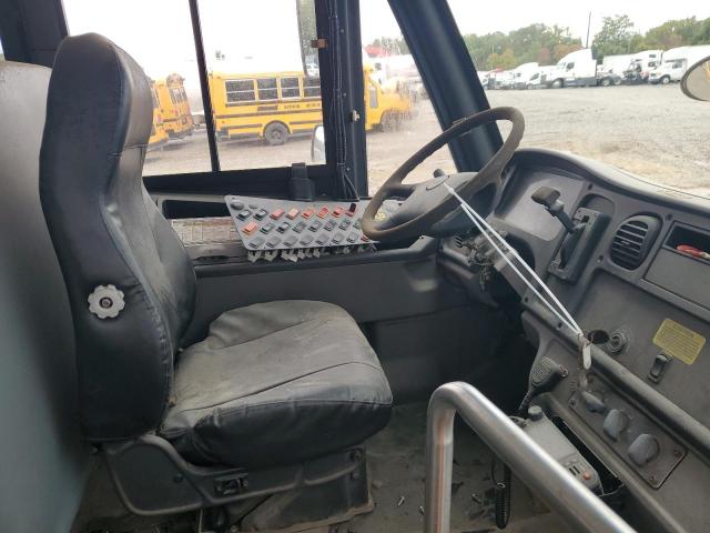 Freightliner Saf-t-line B2b Image 2