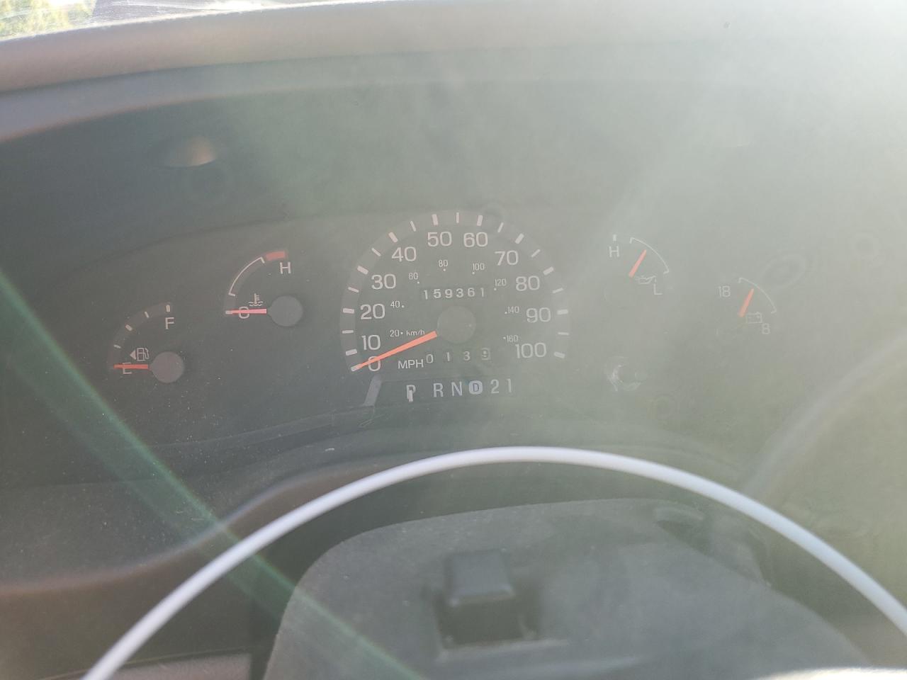 Ford Econoline E150 Van Image 8