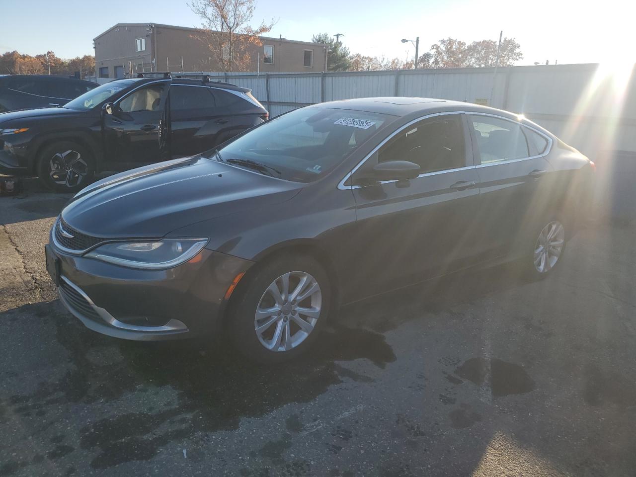 Chrysler 200 Limited Image 1