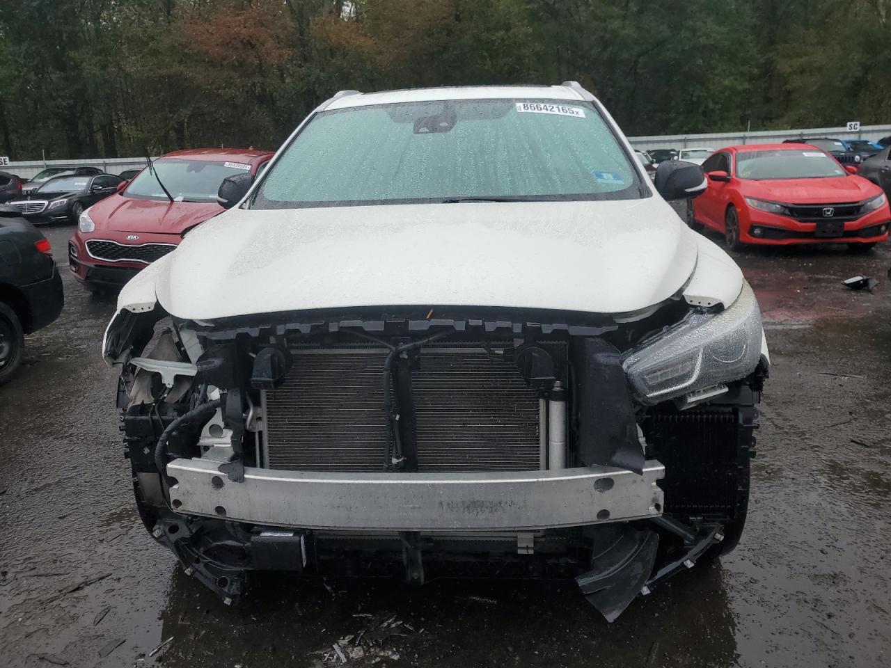 INFINITI Qx Luxe Image 4