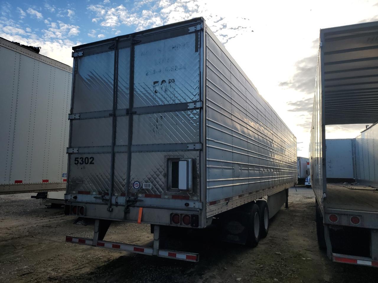 Utility Reefer Image 3