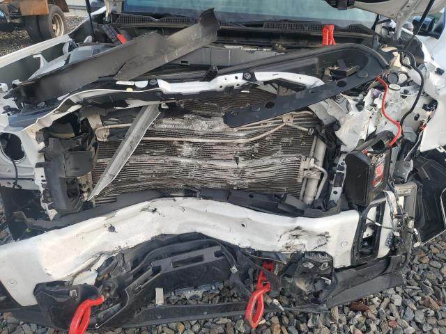 GMC Sierra K3500 At4 Image 12