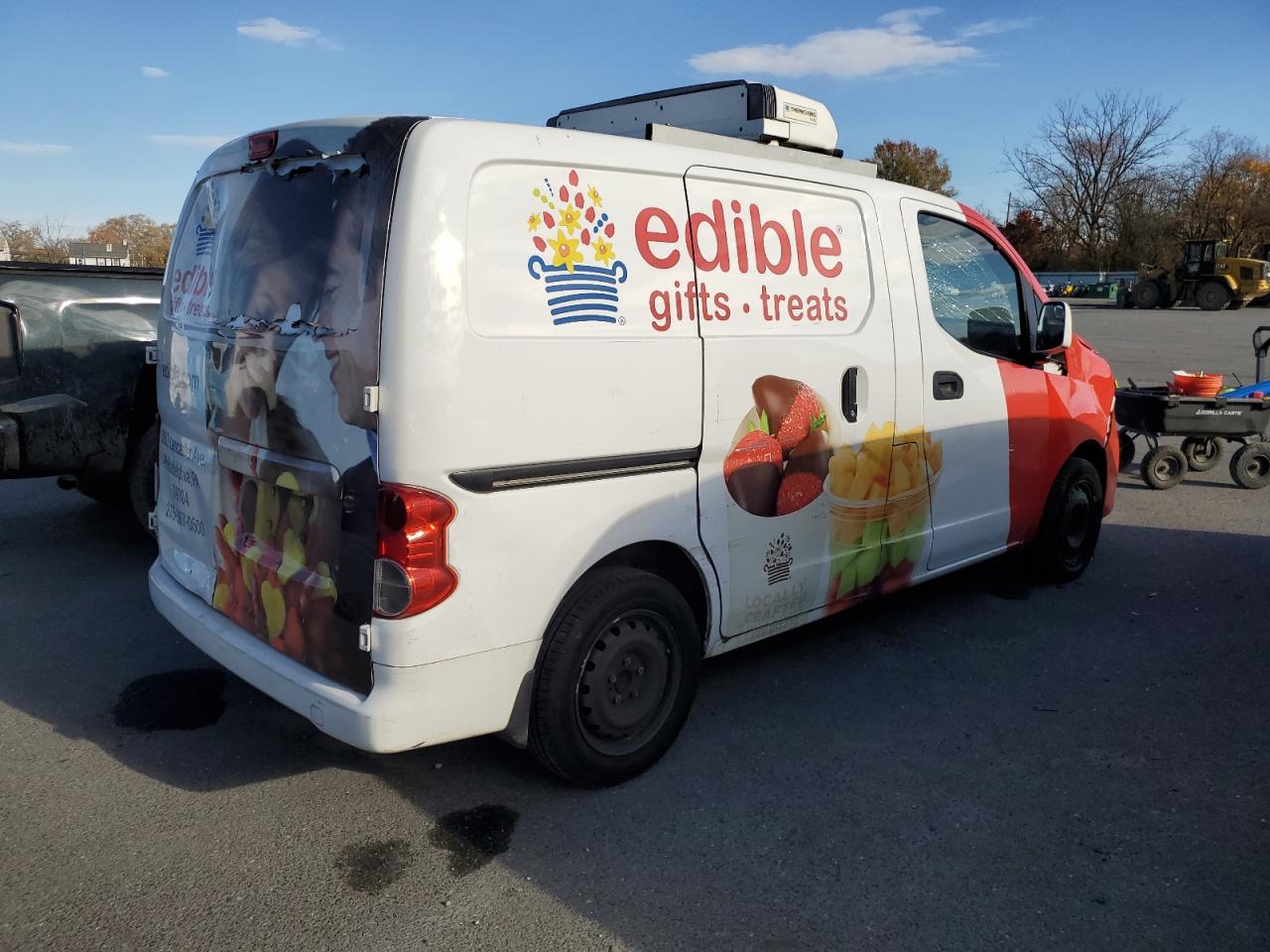 Nissan Nv 2.5s Image 13