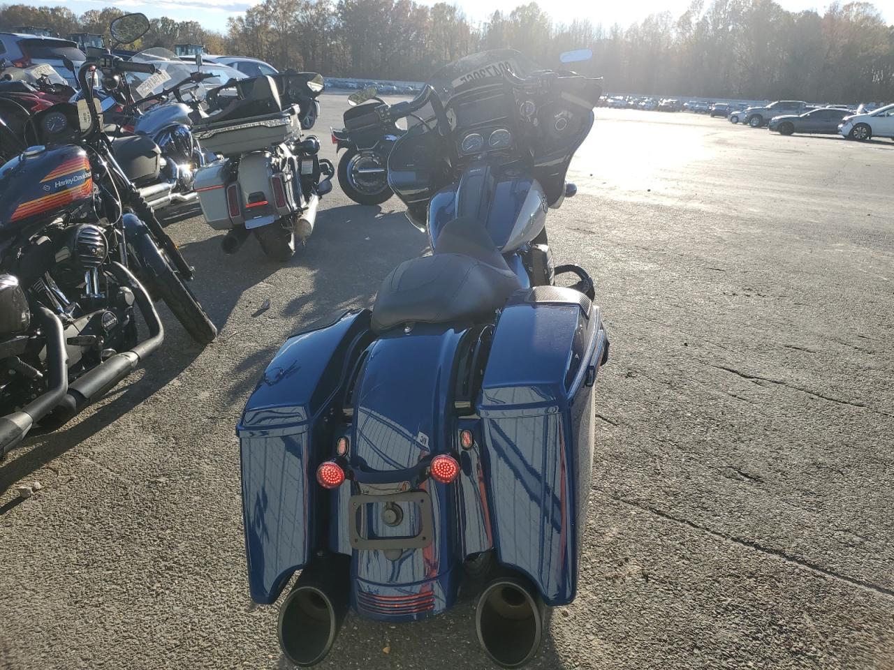 Harley-Davidson Fl Image 8