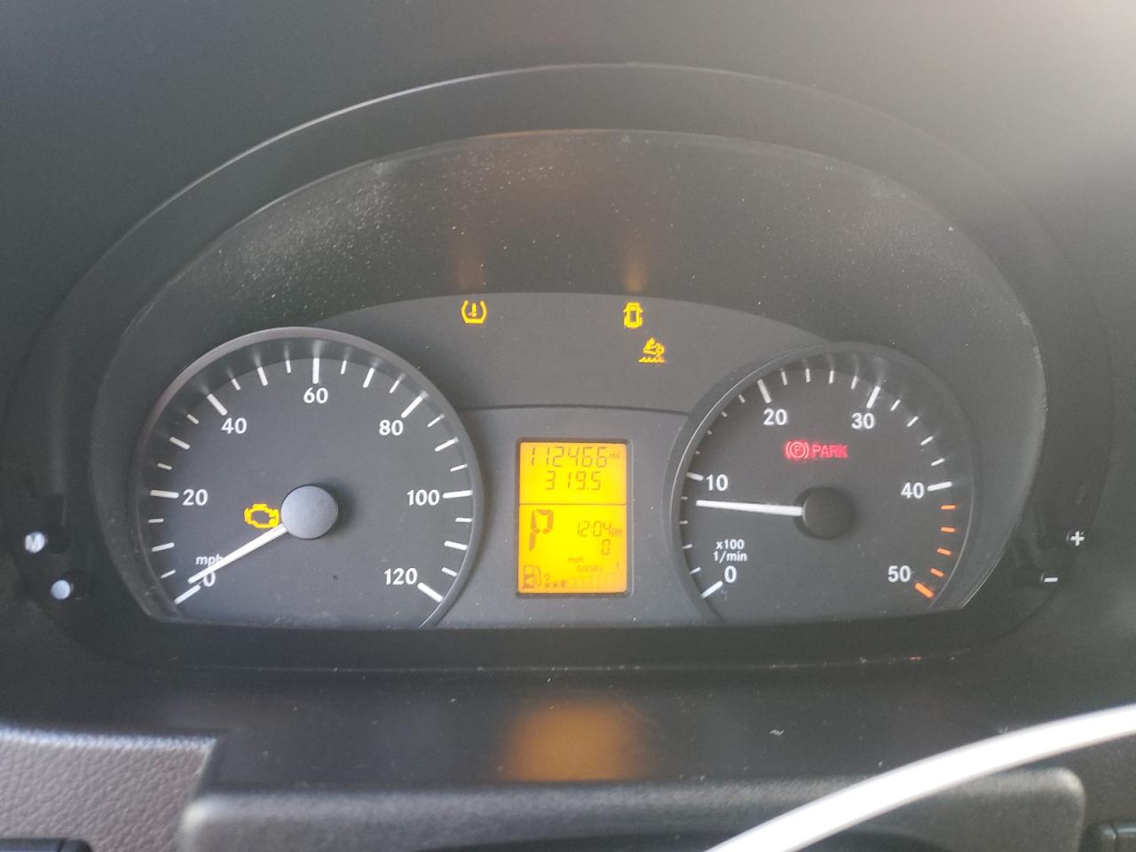 Mercedes-Benz Sprinter 2500 Image 10