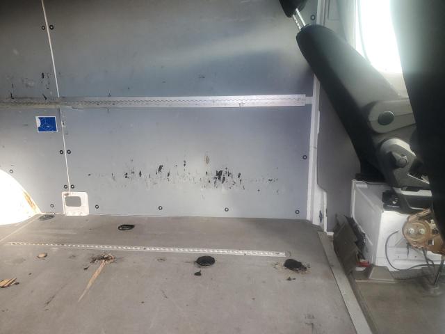Mercedes-Benz Sprinter 2500 Image 13