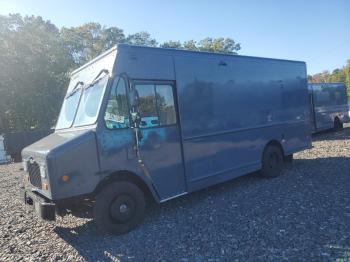  Salvage Freightliner Chassis M