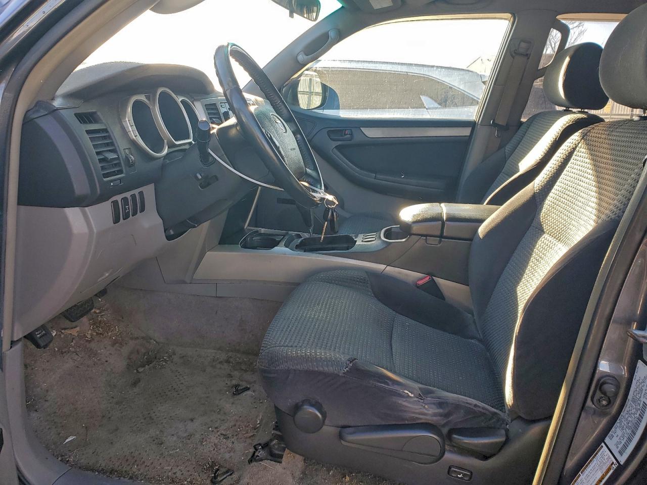 Toyota 4Runner Sr5 Image 11